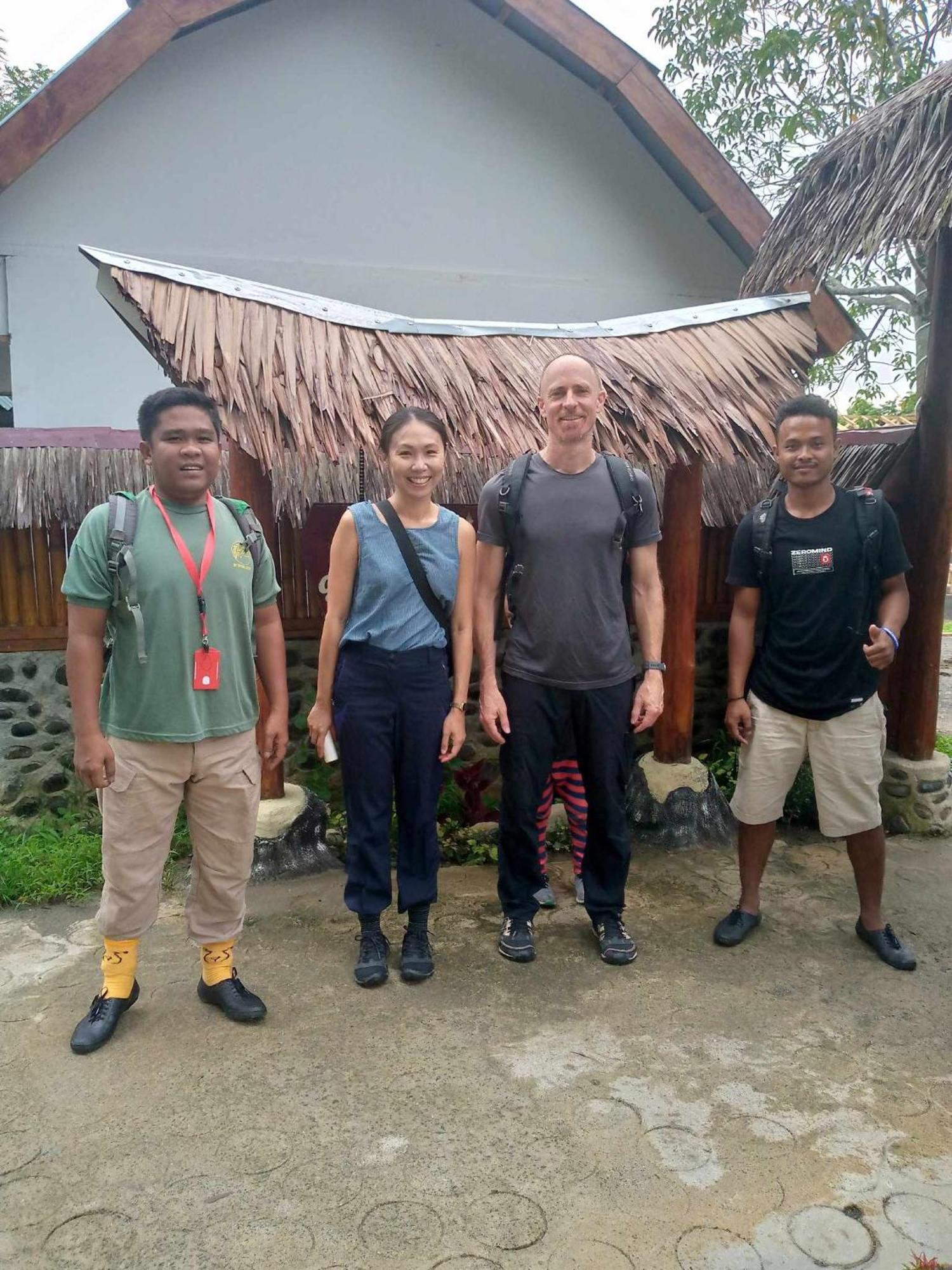 Asim Paris Guesthouse & Jungle Trekking Bukit Lawang Exteriör bild